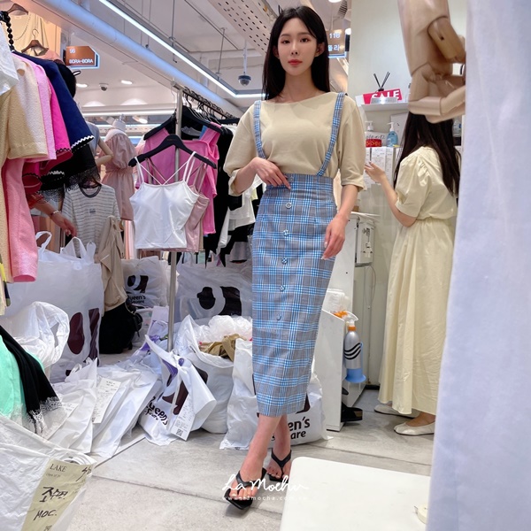 (限量商品)寬領澎澎袖上衣